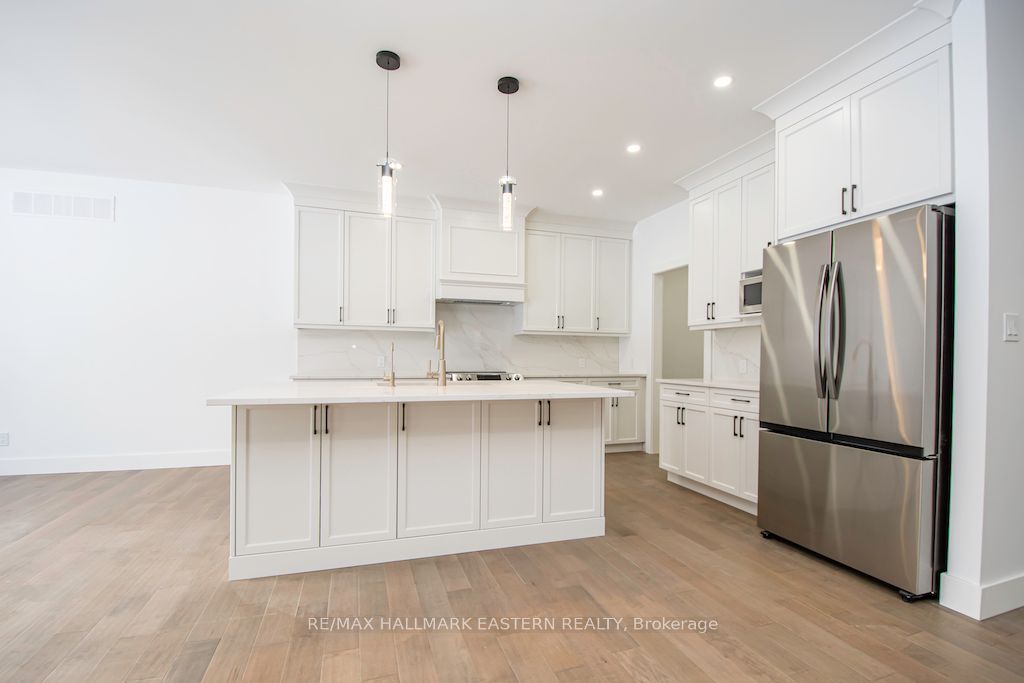 11 Maplewood Court