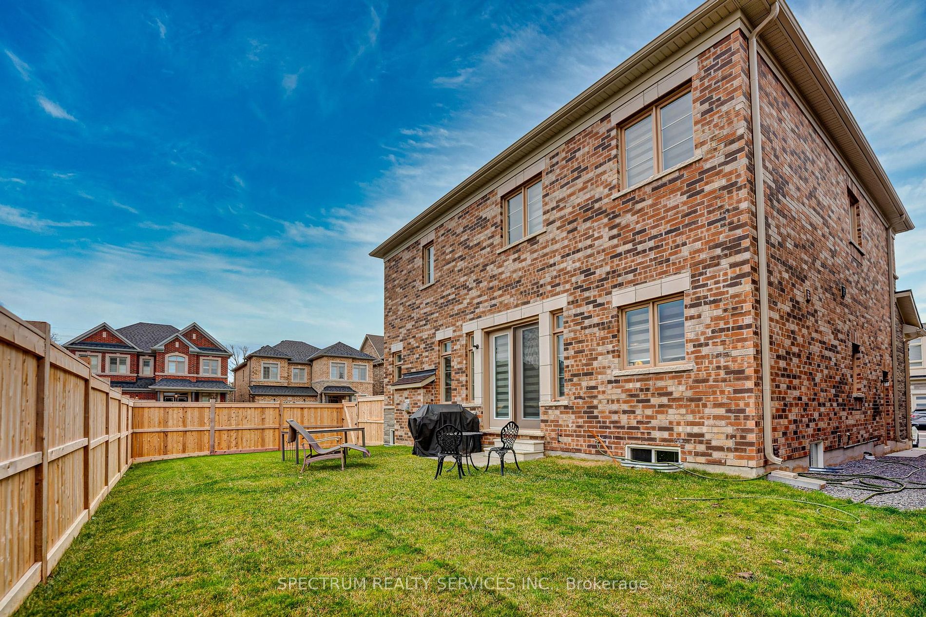23 Zimmerman Gdns