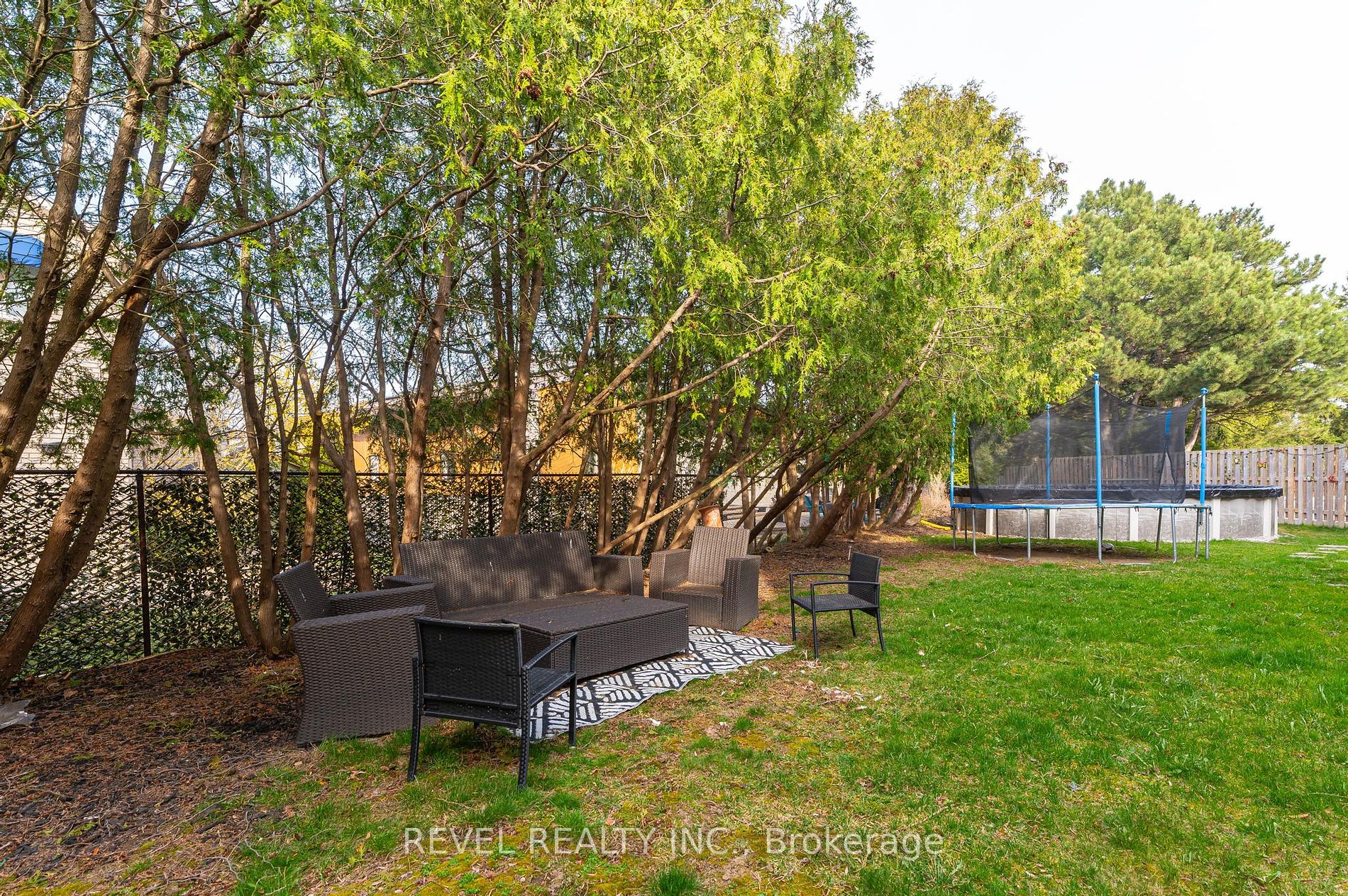 168 Albion Falls Blvd