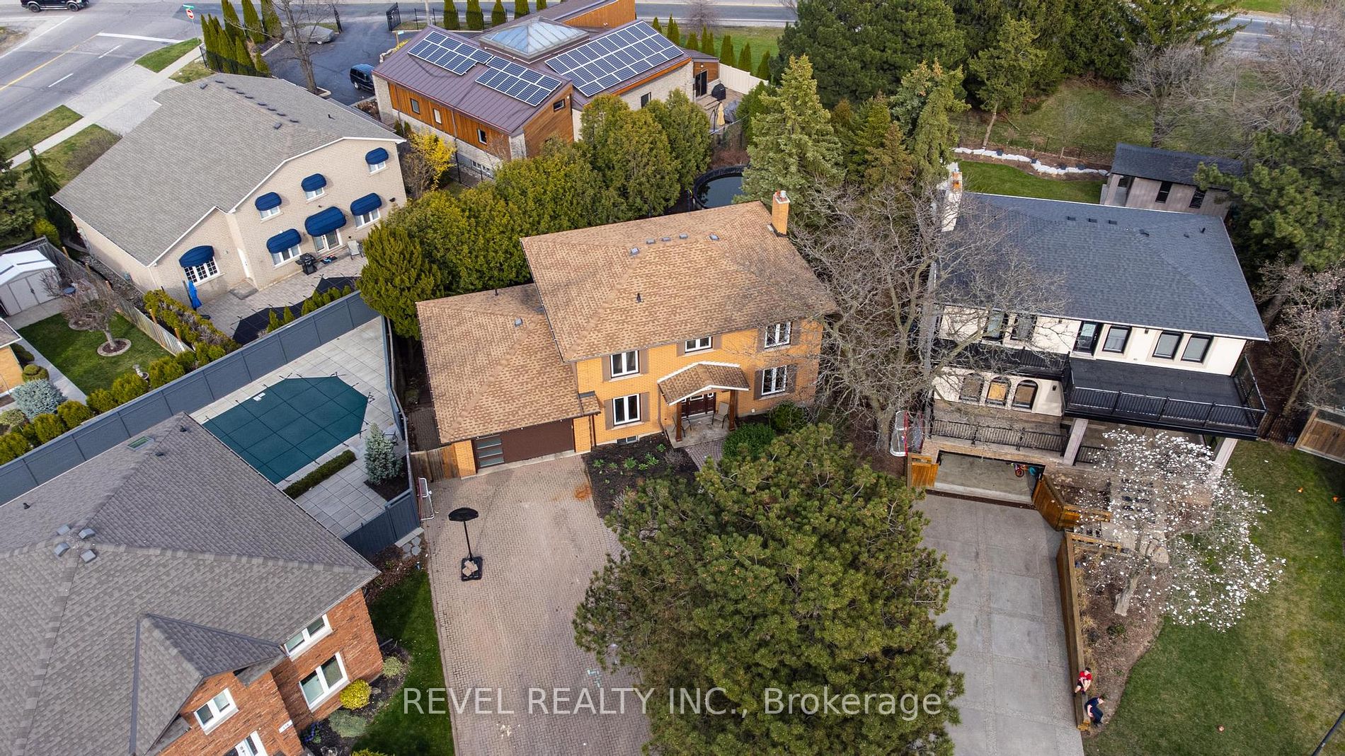 168 Albion Falls Blvd