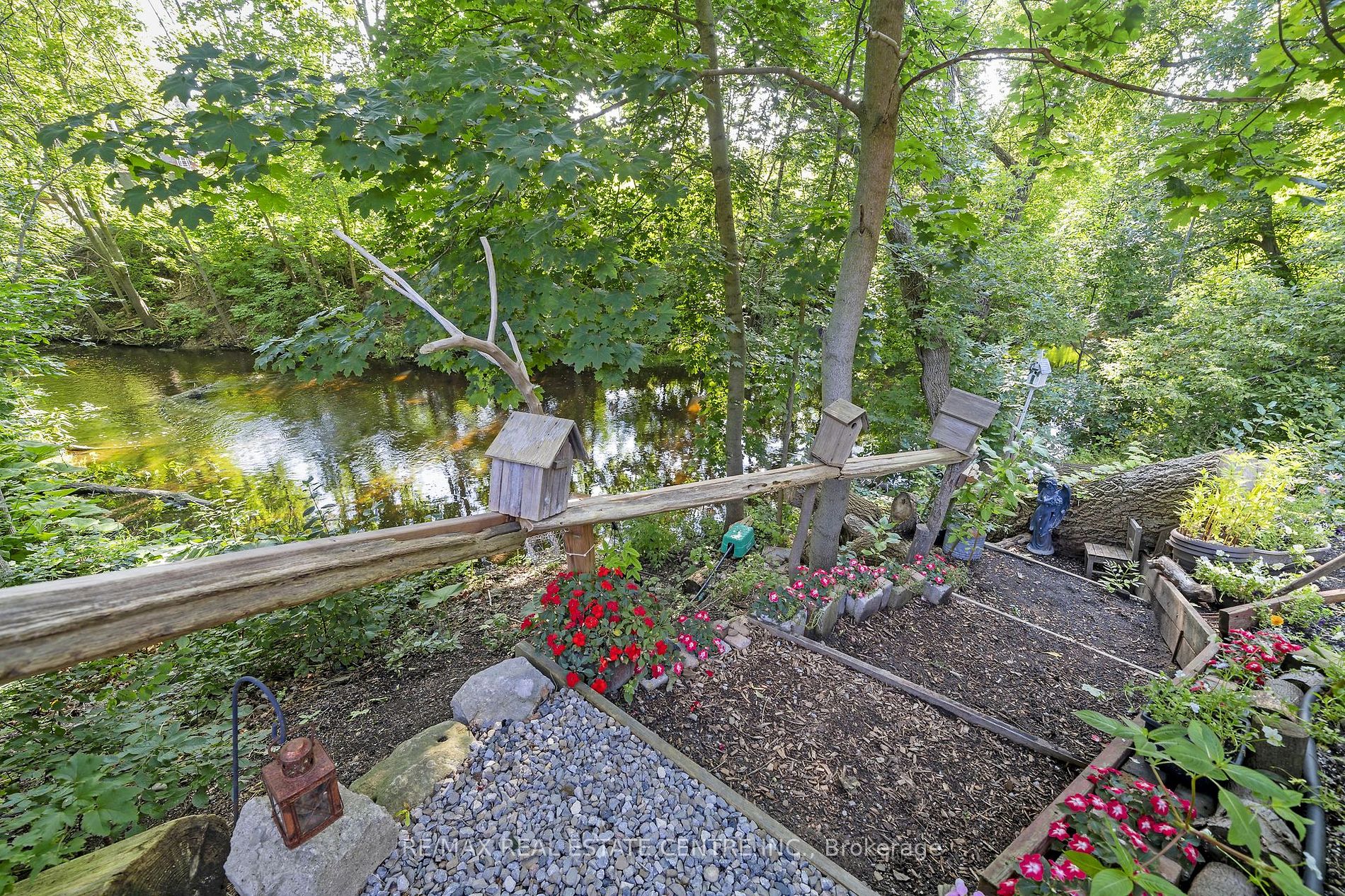 5 Millwood Road