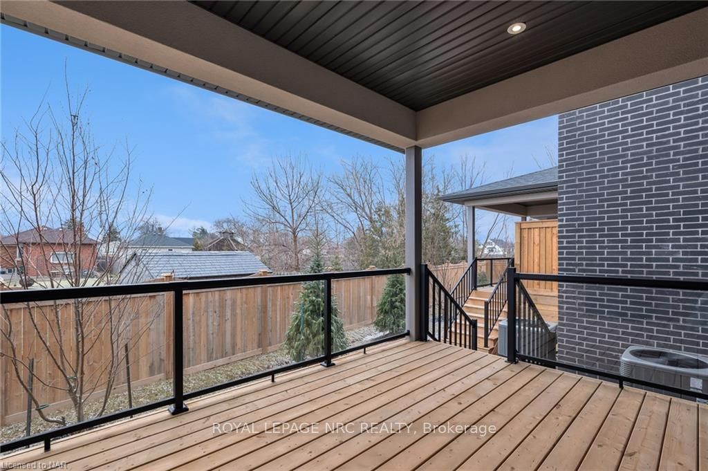 24 Grapeview Dr, #14