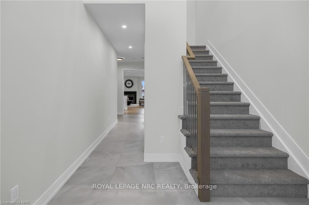 24 Grapeview Dr, #14