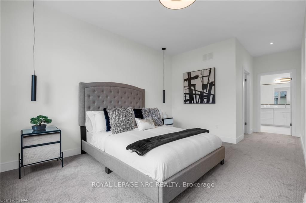 24 Grapeview Dr, #14