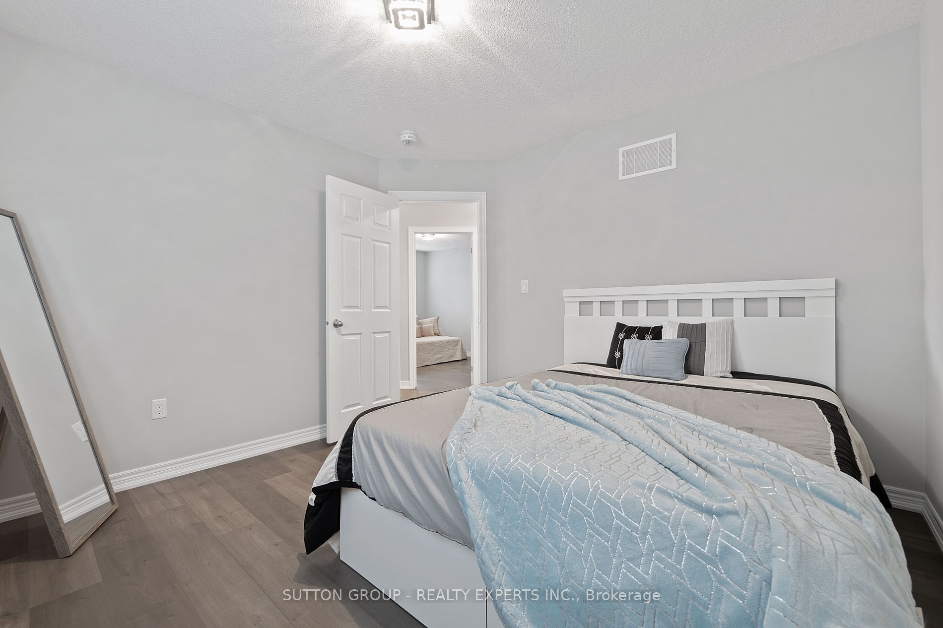 4466 Saw Mill Drive