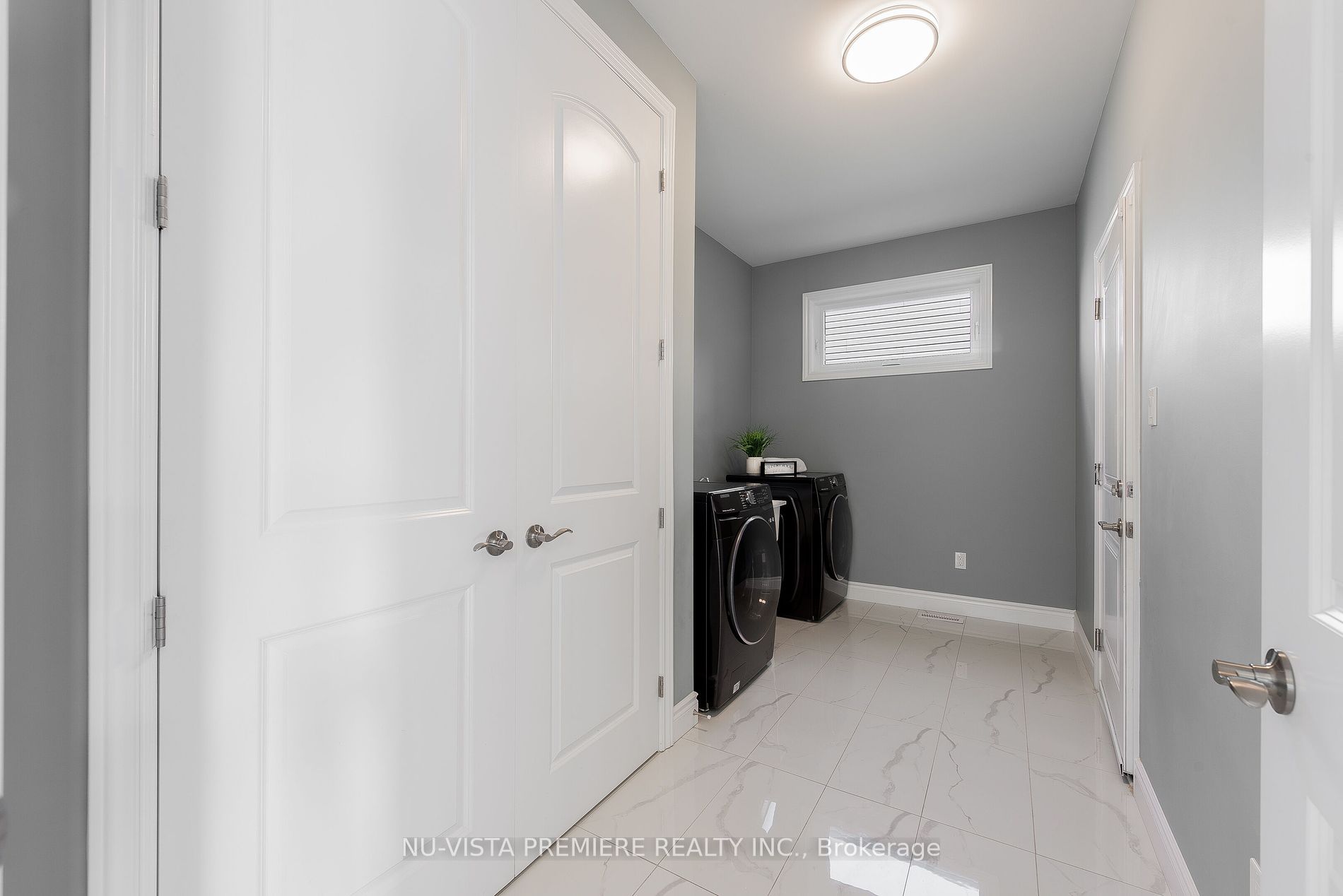 1464 Medway Park Drive