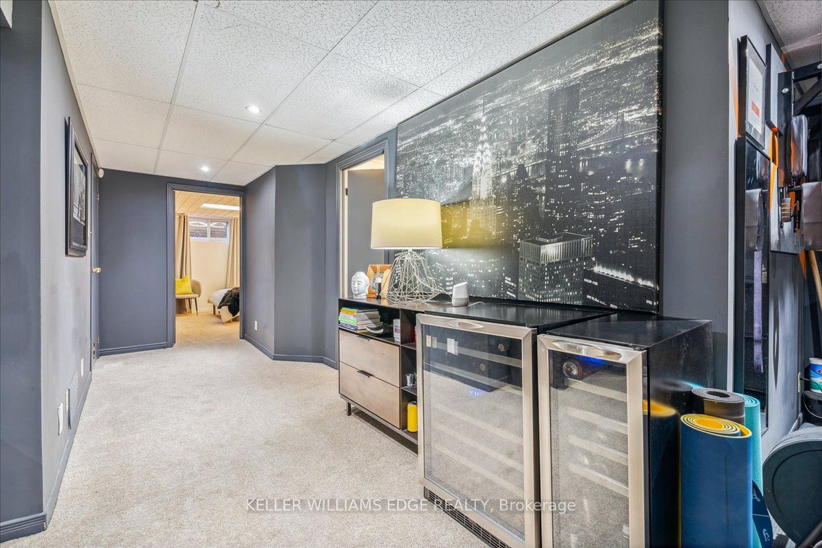 108 Oneida Boulevard