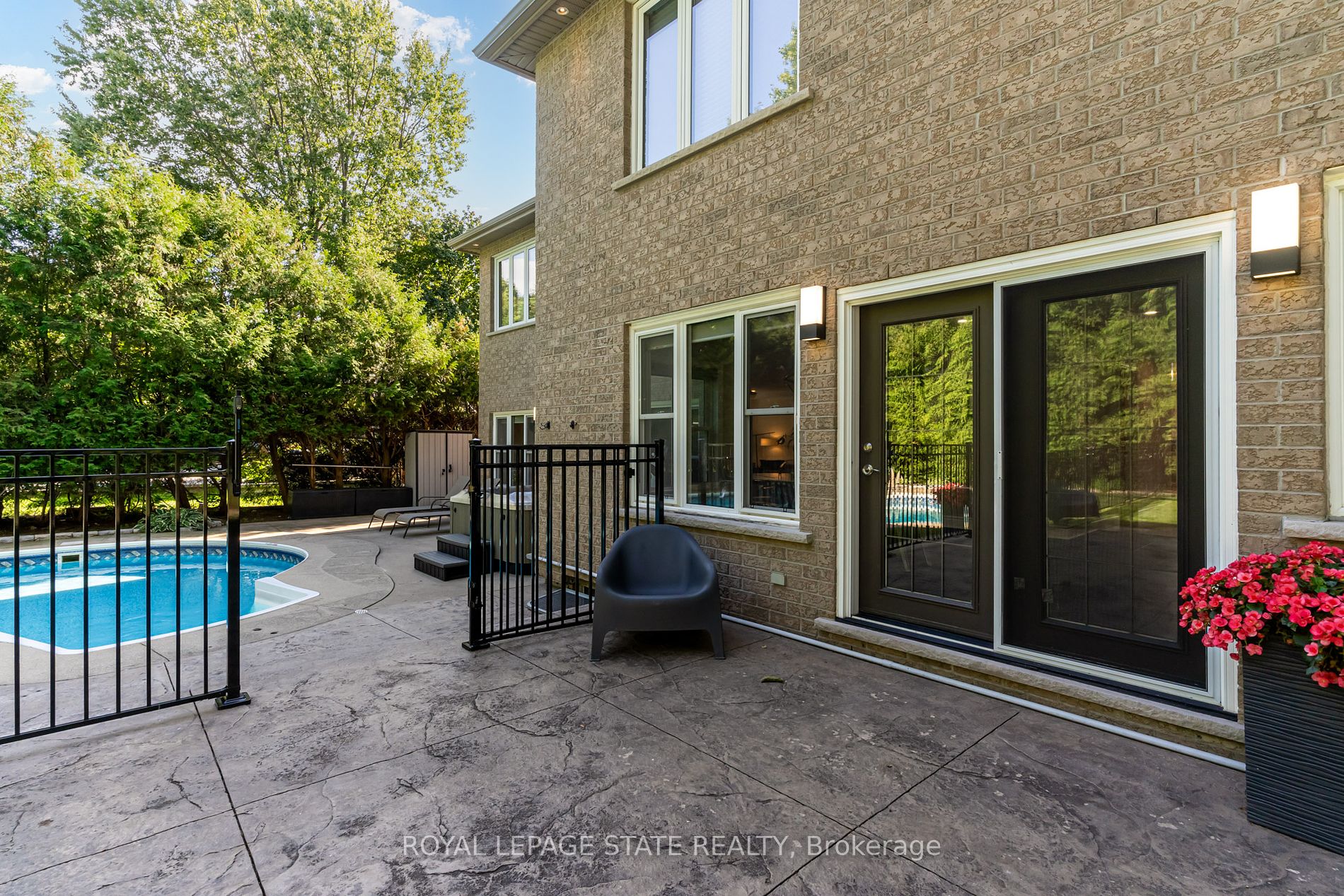 161 Lloyminn Ave