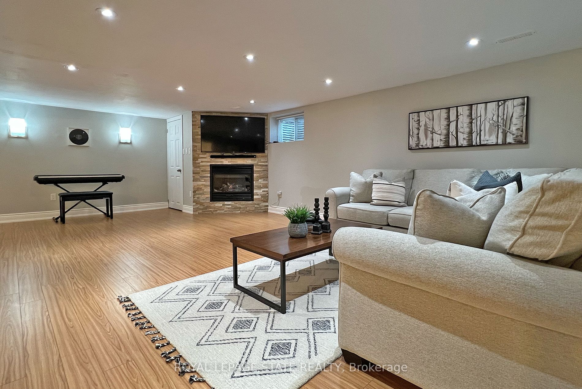 161 Lloyminn Ave