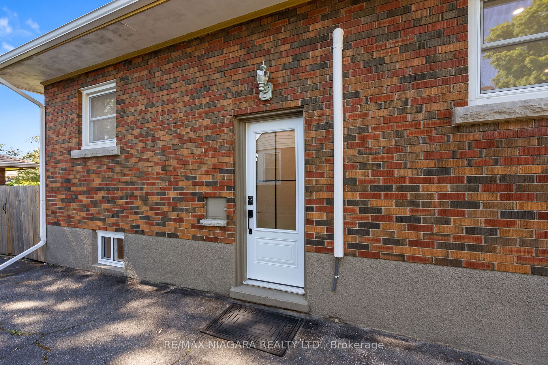 158 Homewood Avenue