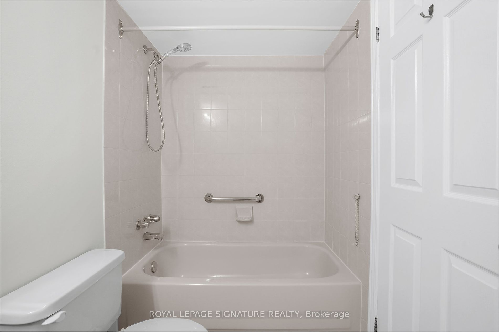 8 Village Green Boulevard #807