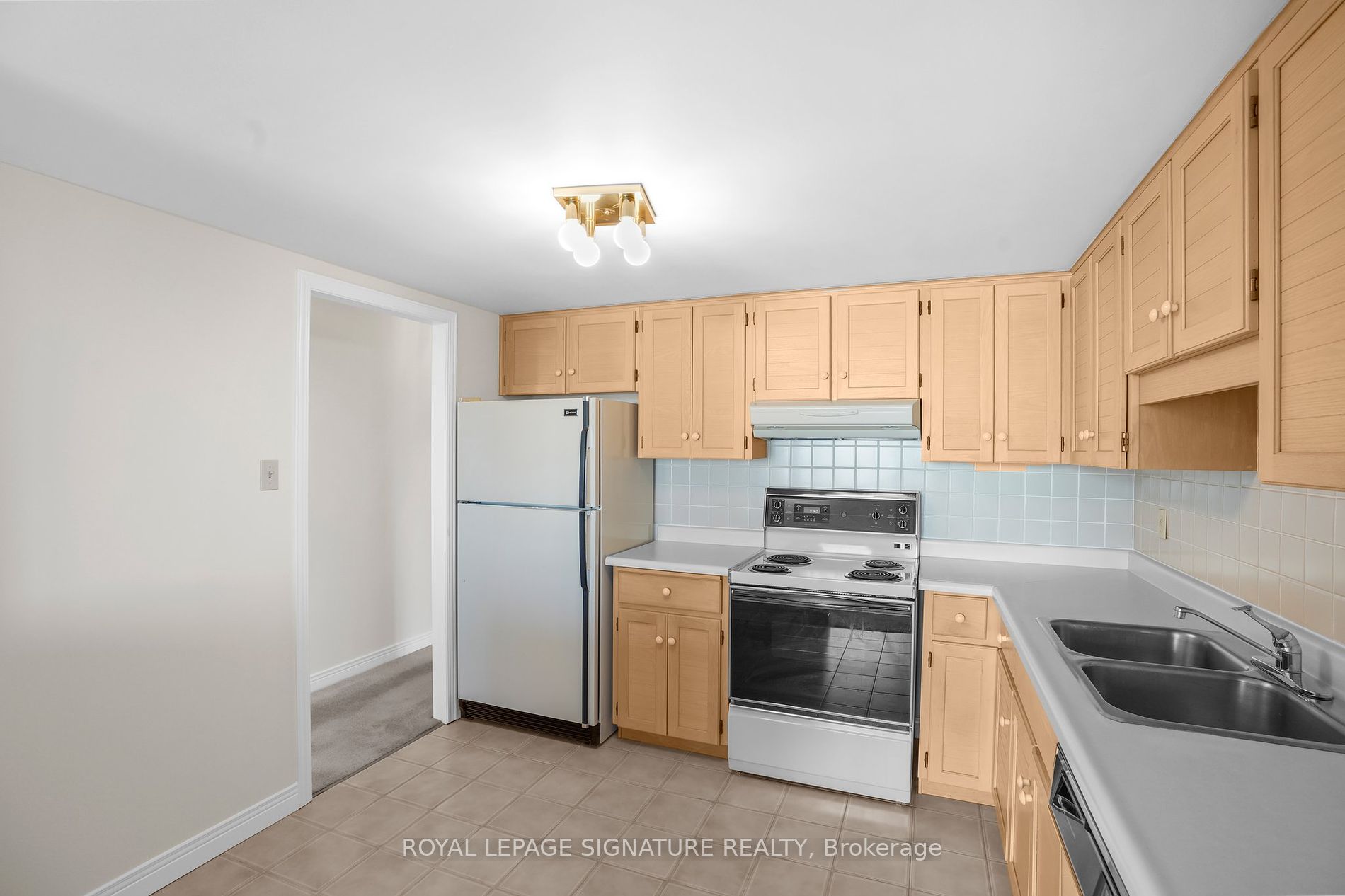 8 Village Green Boulevard #807