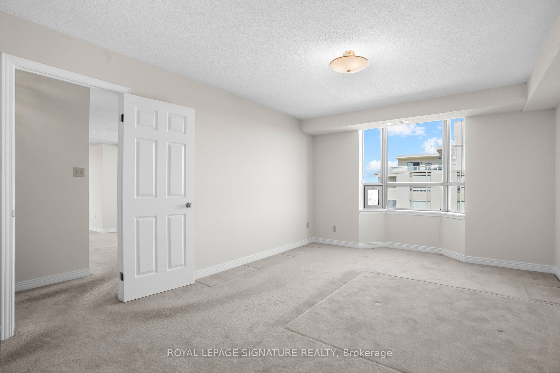 8 Village Green Boulevard #807