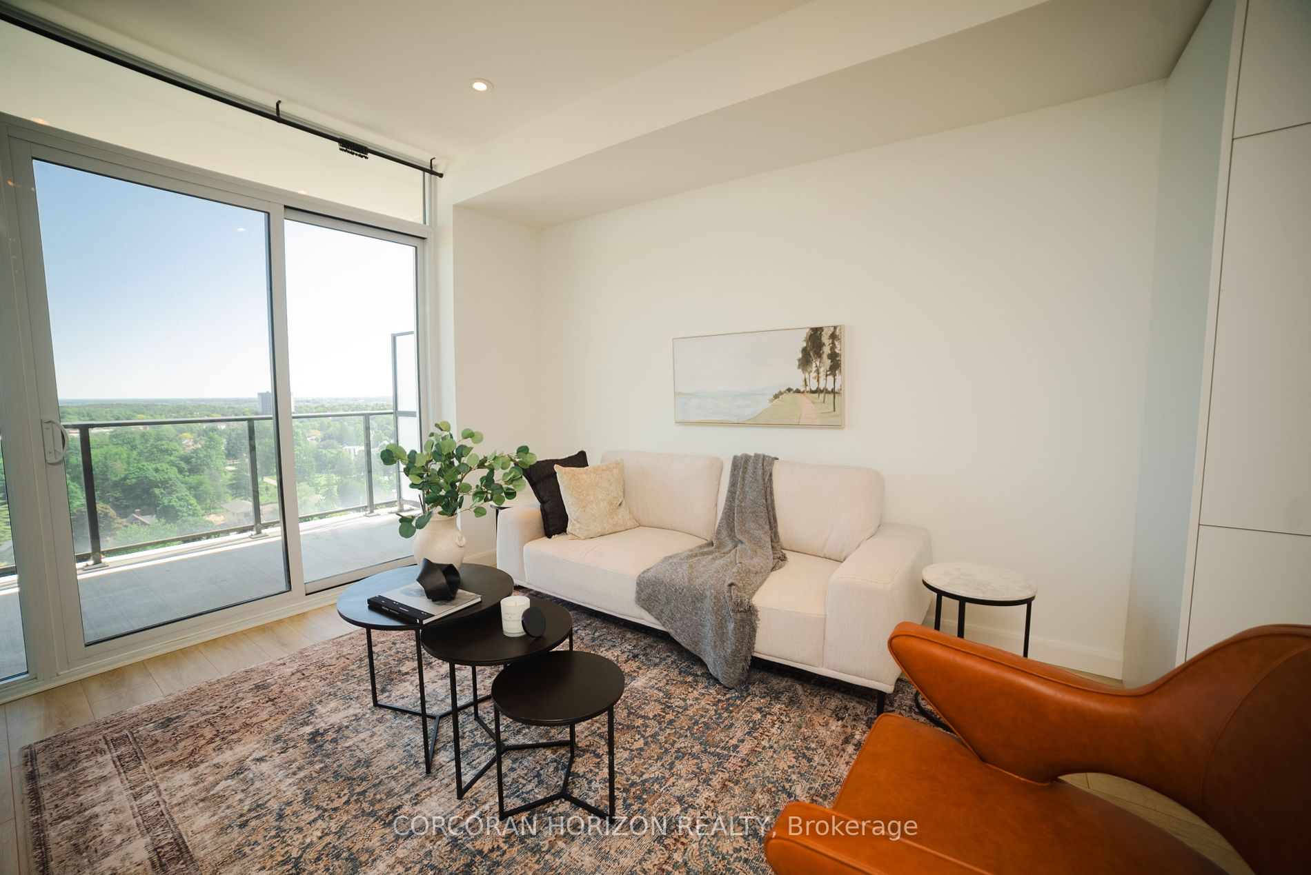741 King Street W, #1302