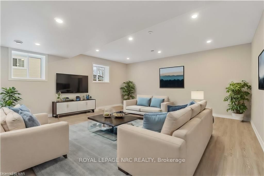 735 Dominion Road