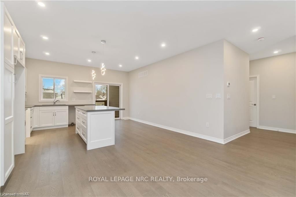735 Dominion Road