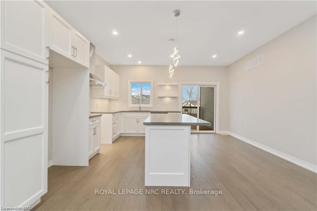 735 Dominion Road