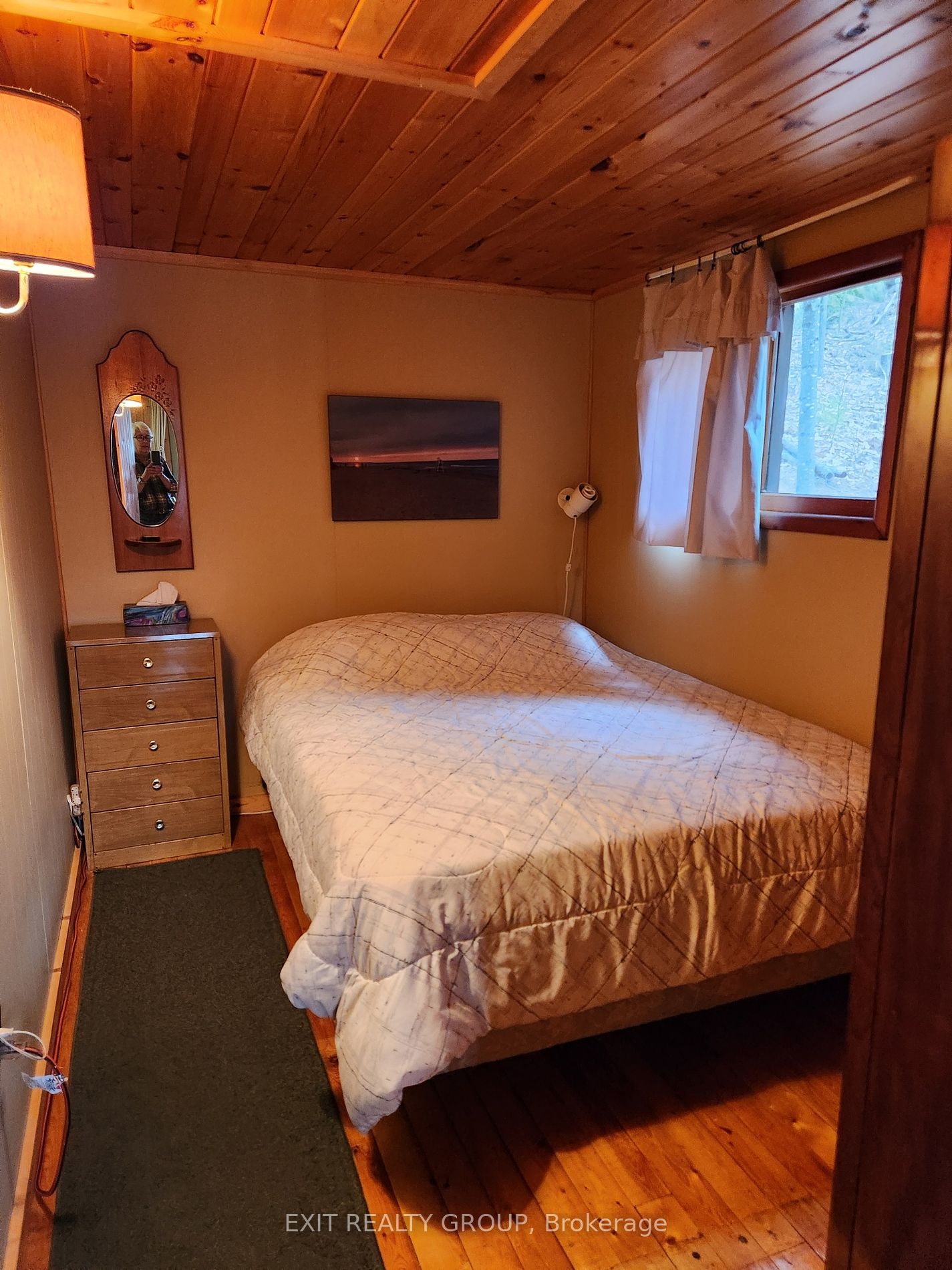 102 Mazinaw Lake
