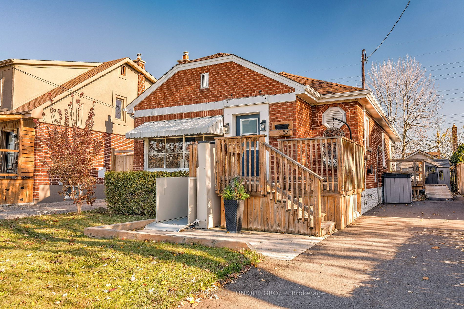 57 Berry Ave