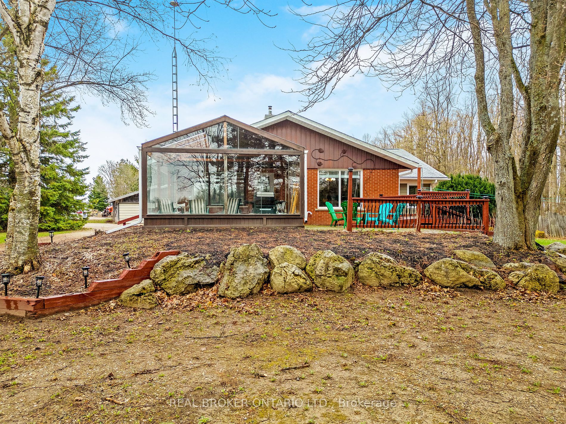 9149 Sideroad 24