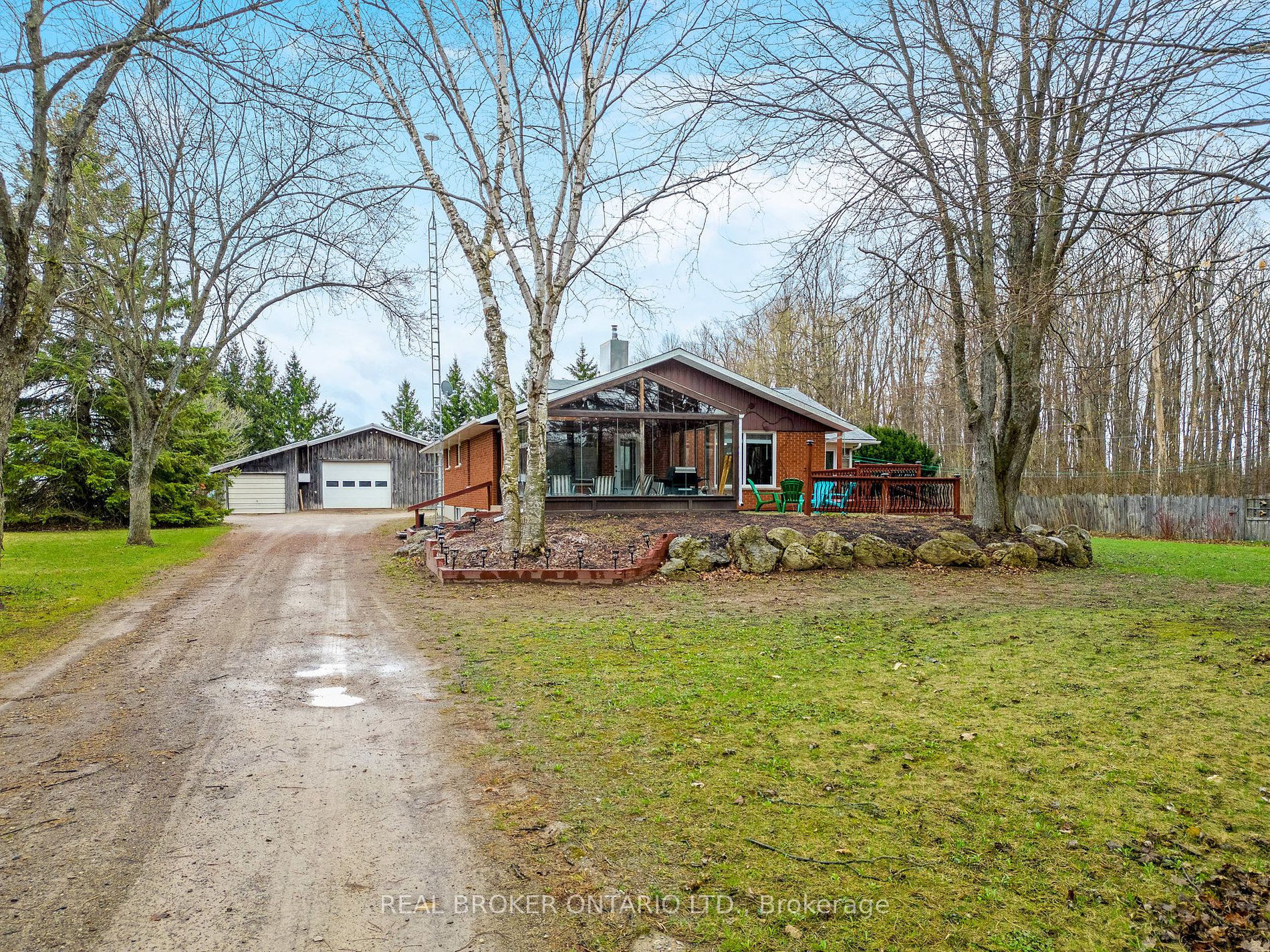 9149 Sideroad 24