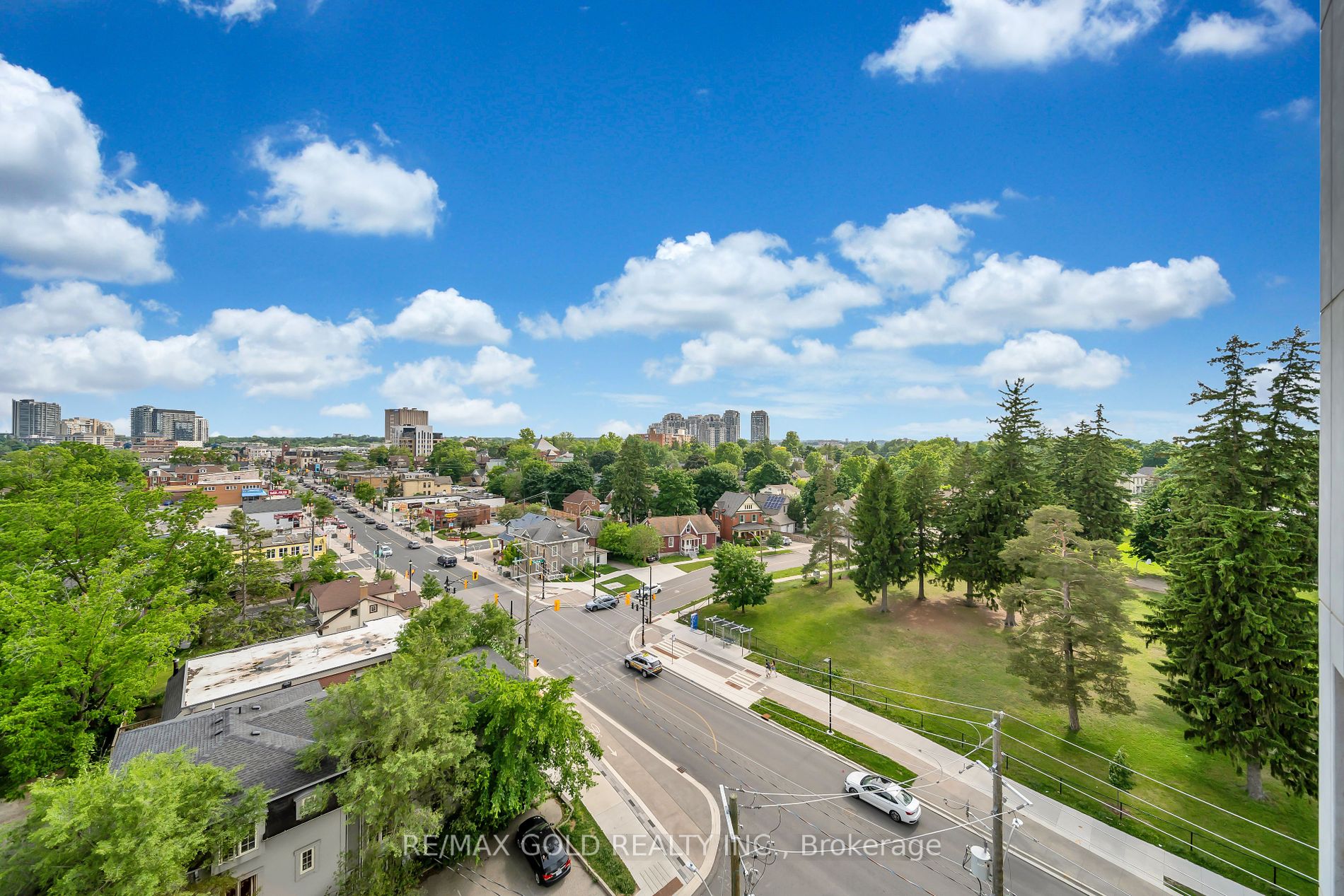 128 King Street N #803