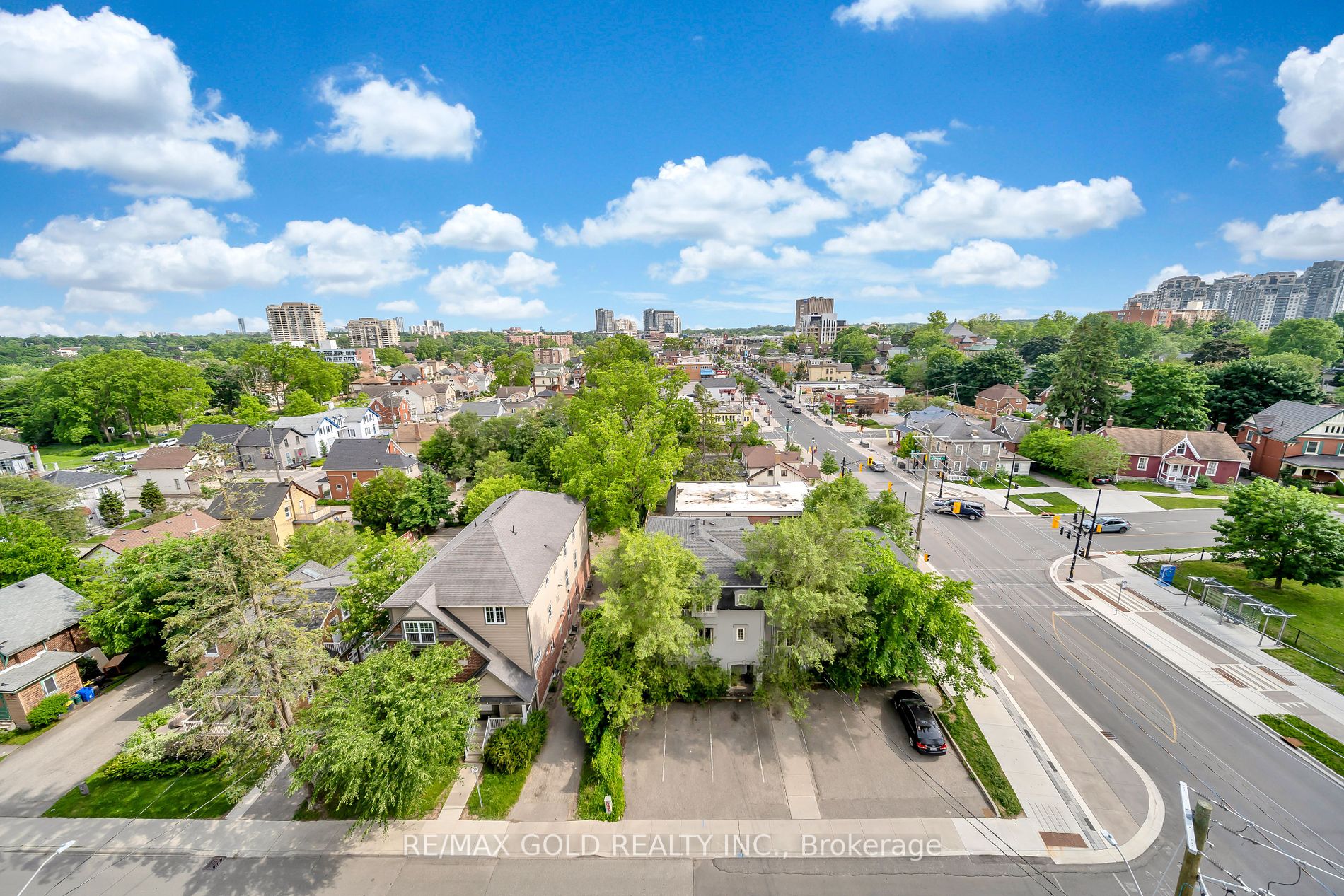 128 King Street N #803