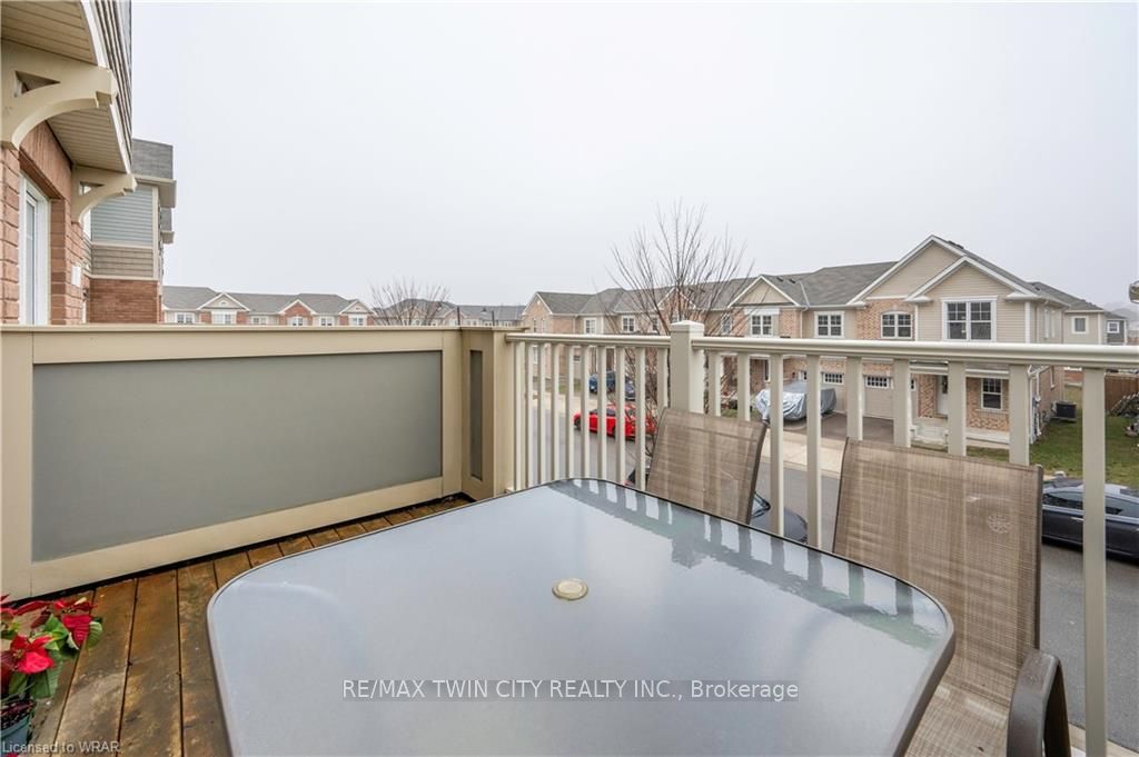 12 Stratus Street
