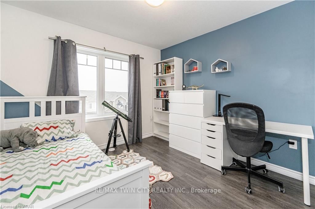 12 Stratus Street
