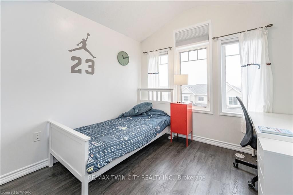12 Stratus Street