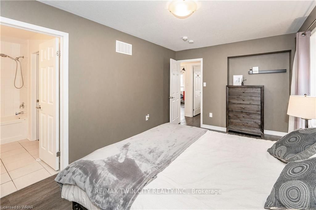 12 Stratus Street