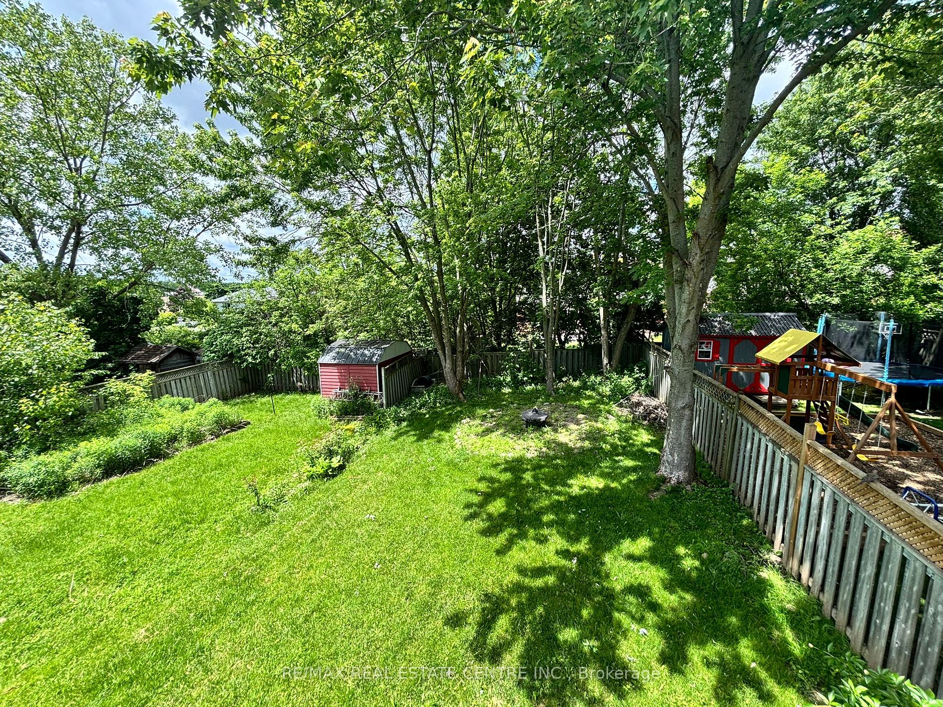 122 Moss Place