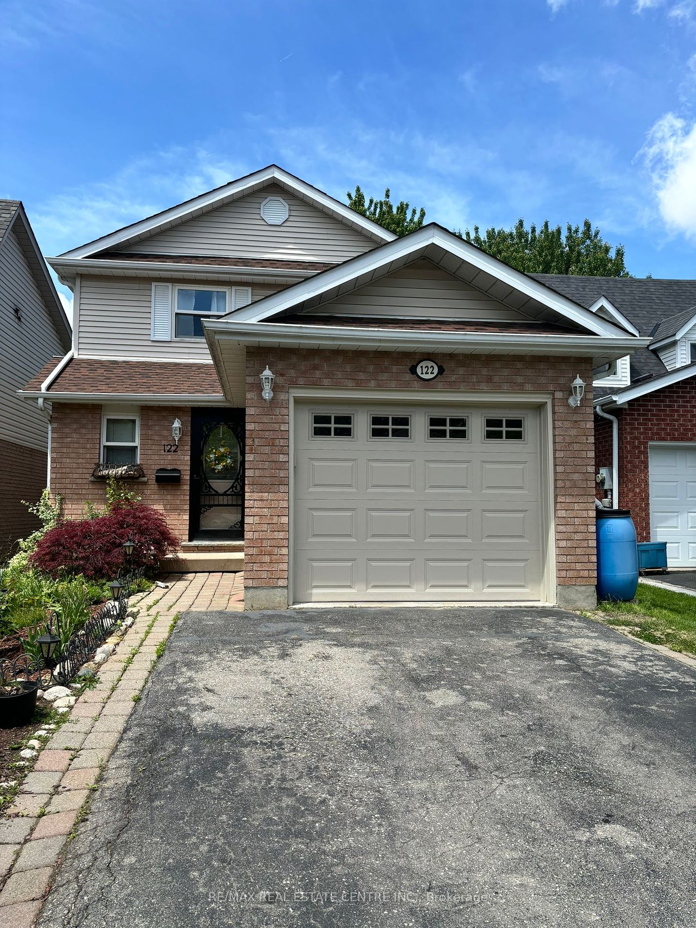 122 Moss Place
