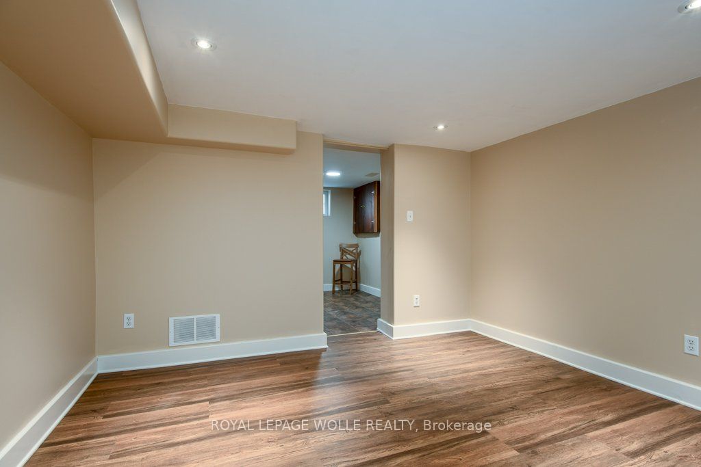 36 Union Street E