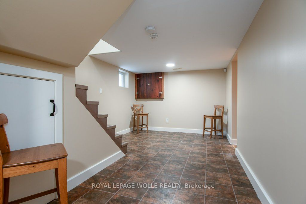 36 Union Street E