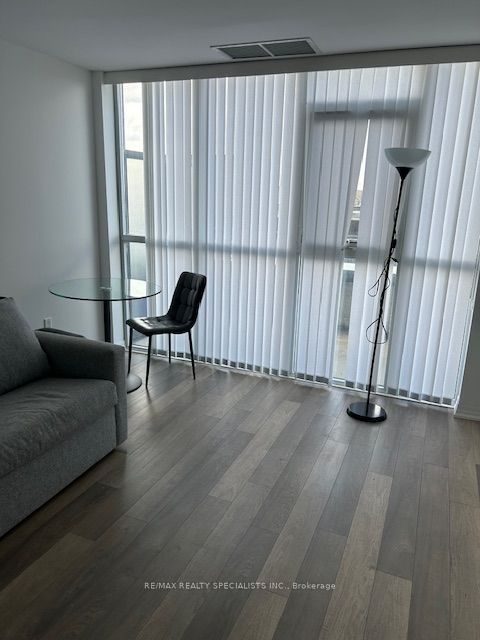 560 North Service Road, #211