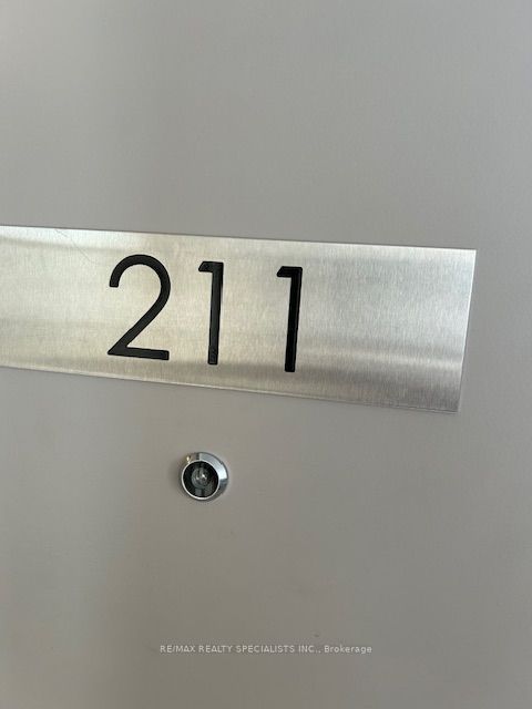 560 North Service Road, #211
