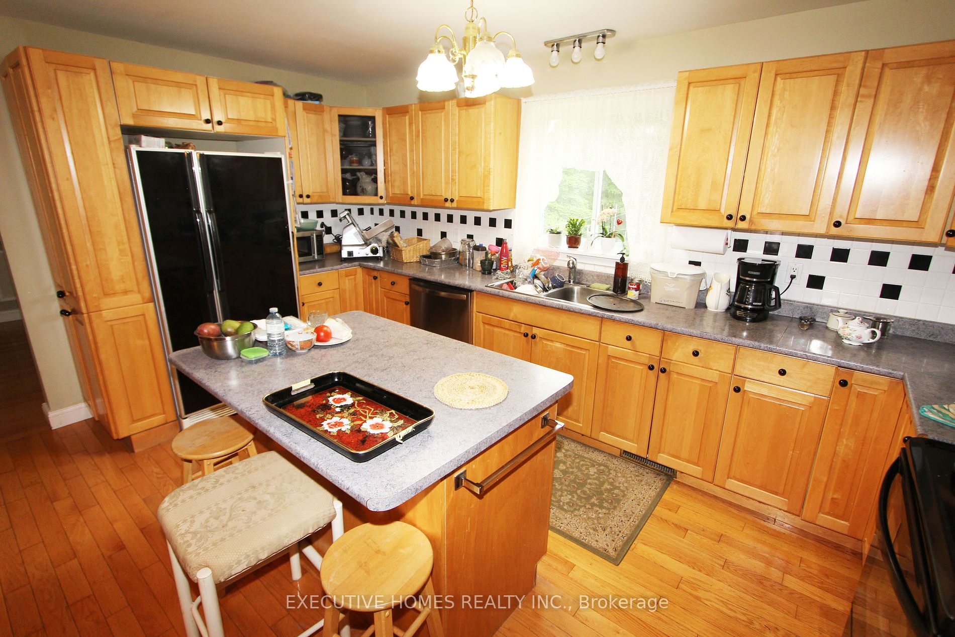 28 Woodlawn Drive
