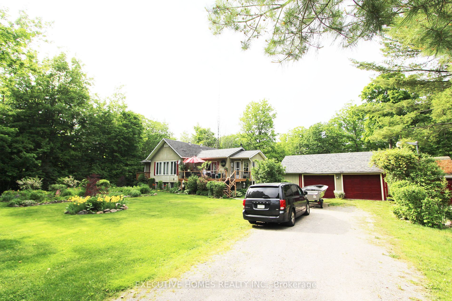 28 Woodlawn Drive