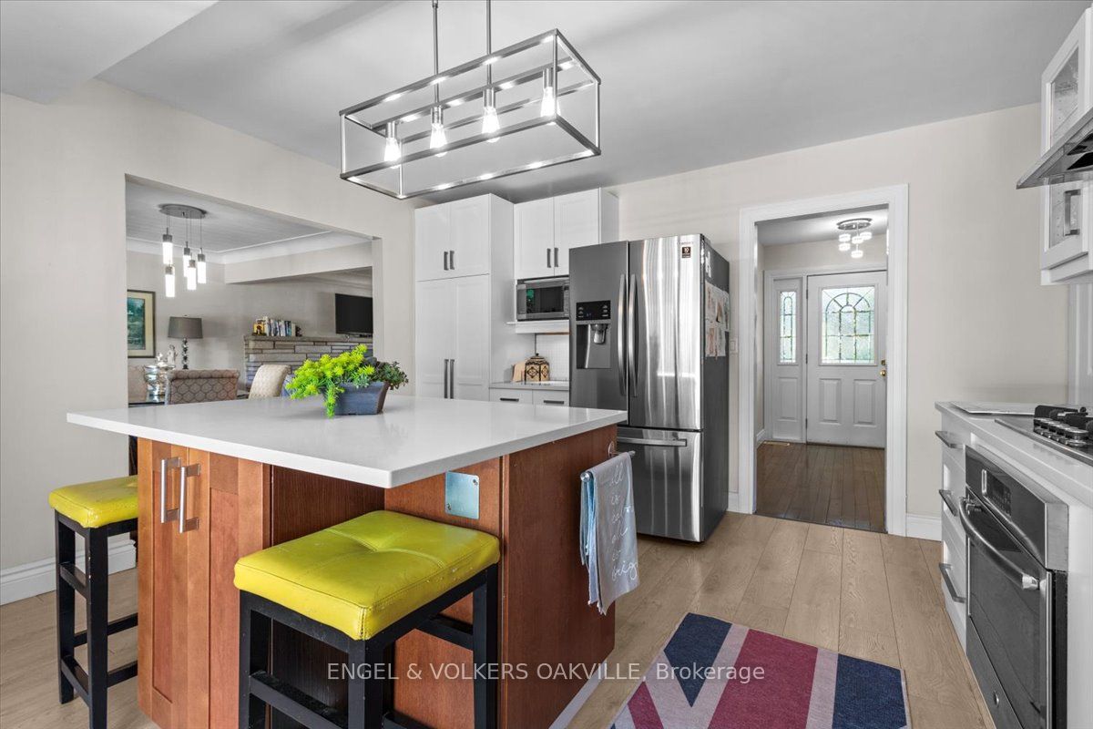14 Lynnwood Ave