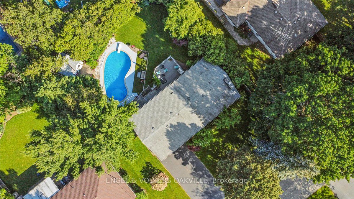 14 Lynnwood Ave