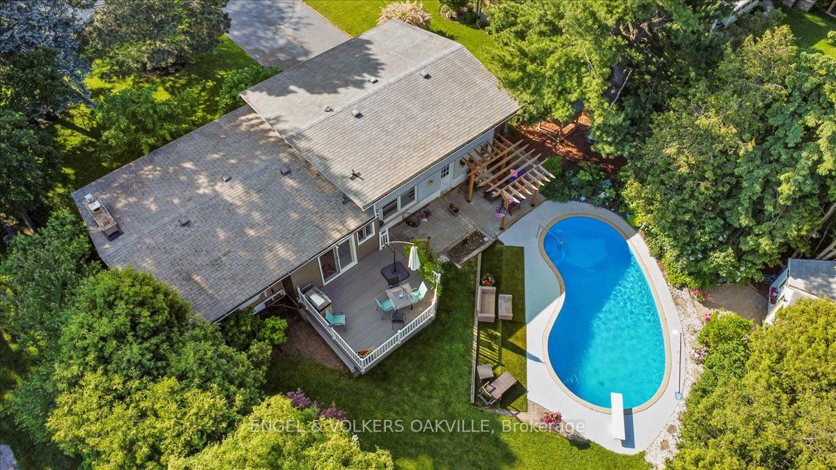 14 Lynnwood Ave