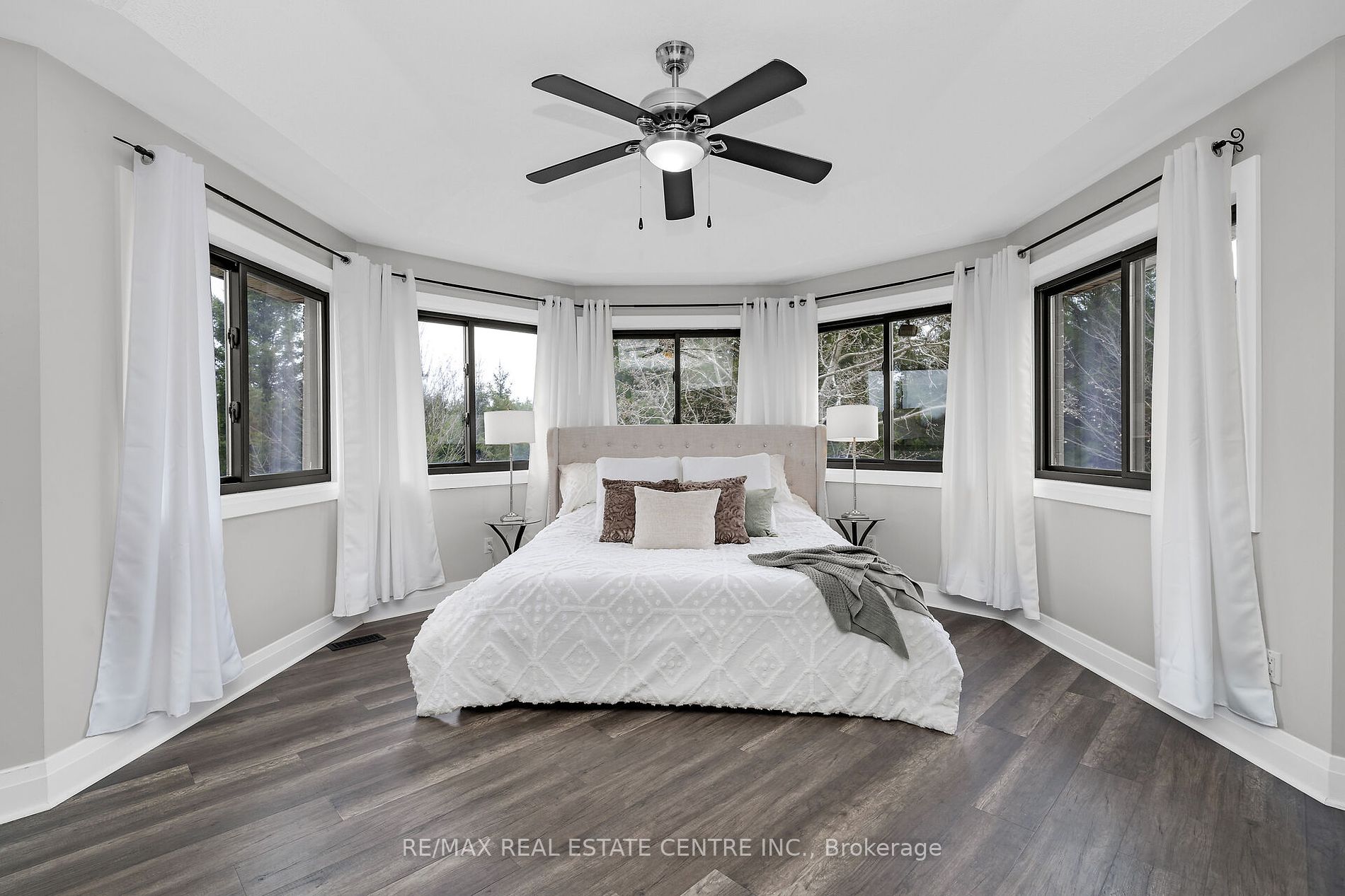 9343 Wellington 22 Road