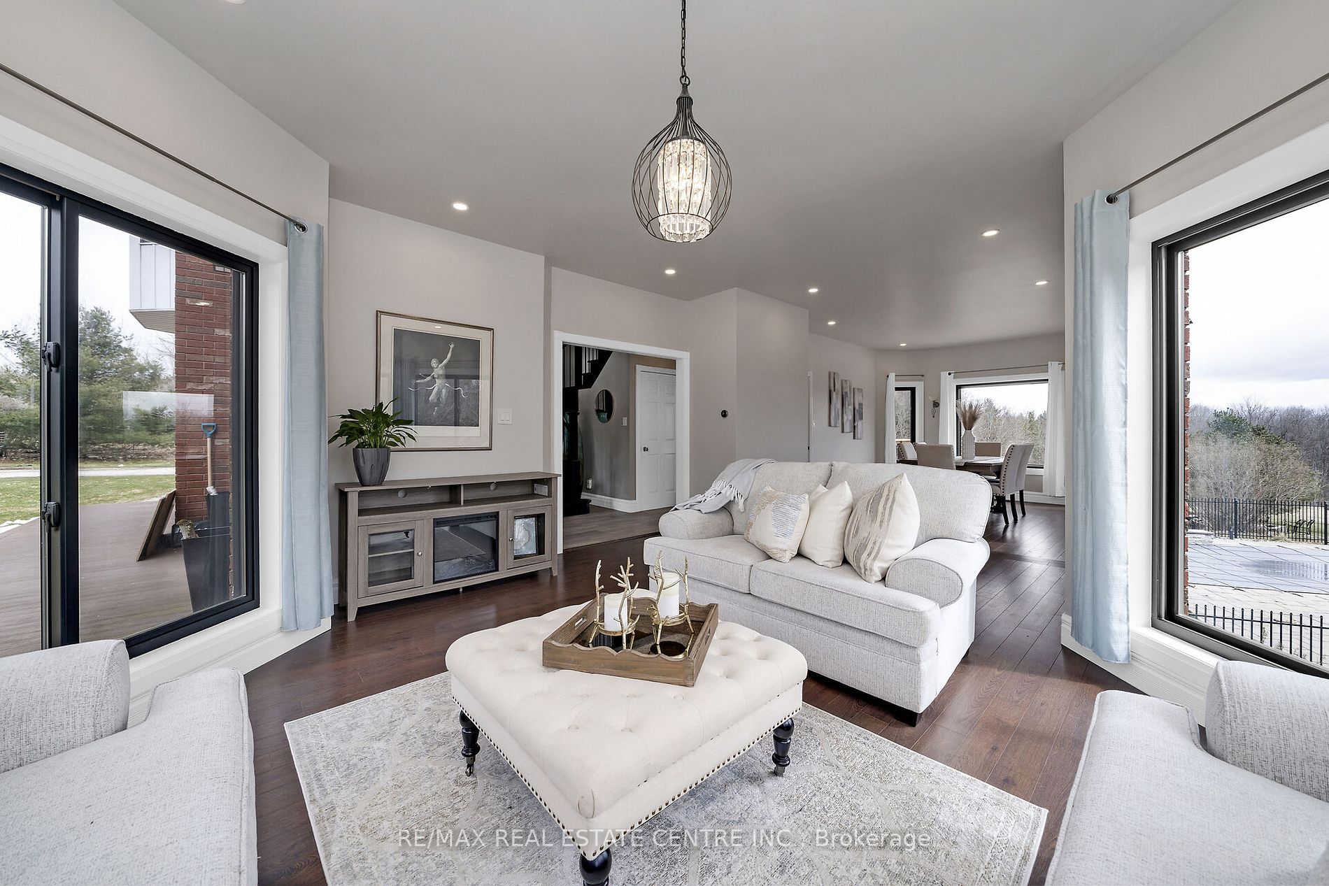 9343 Wellington 22 Road