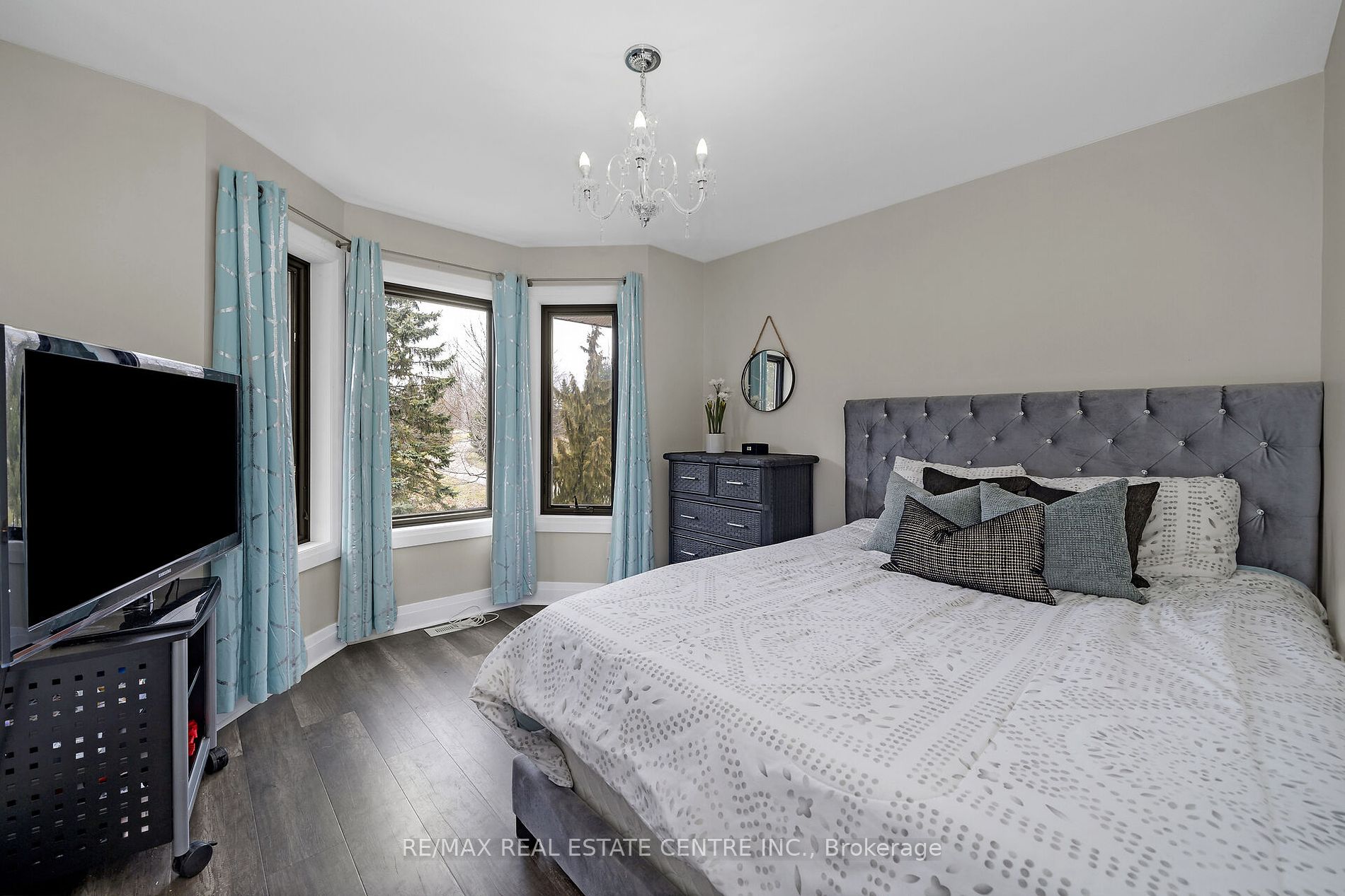 9343 Wellington 22 Road