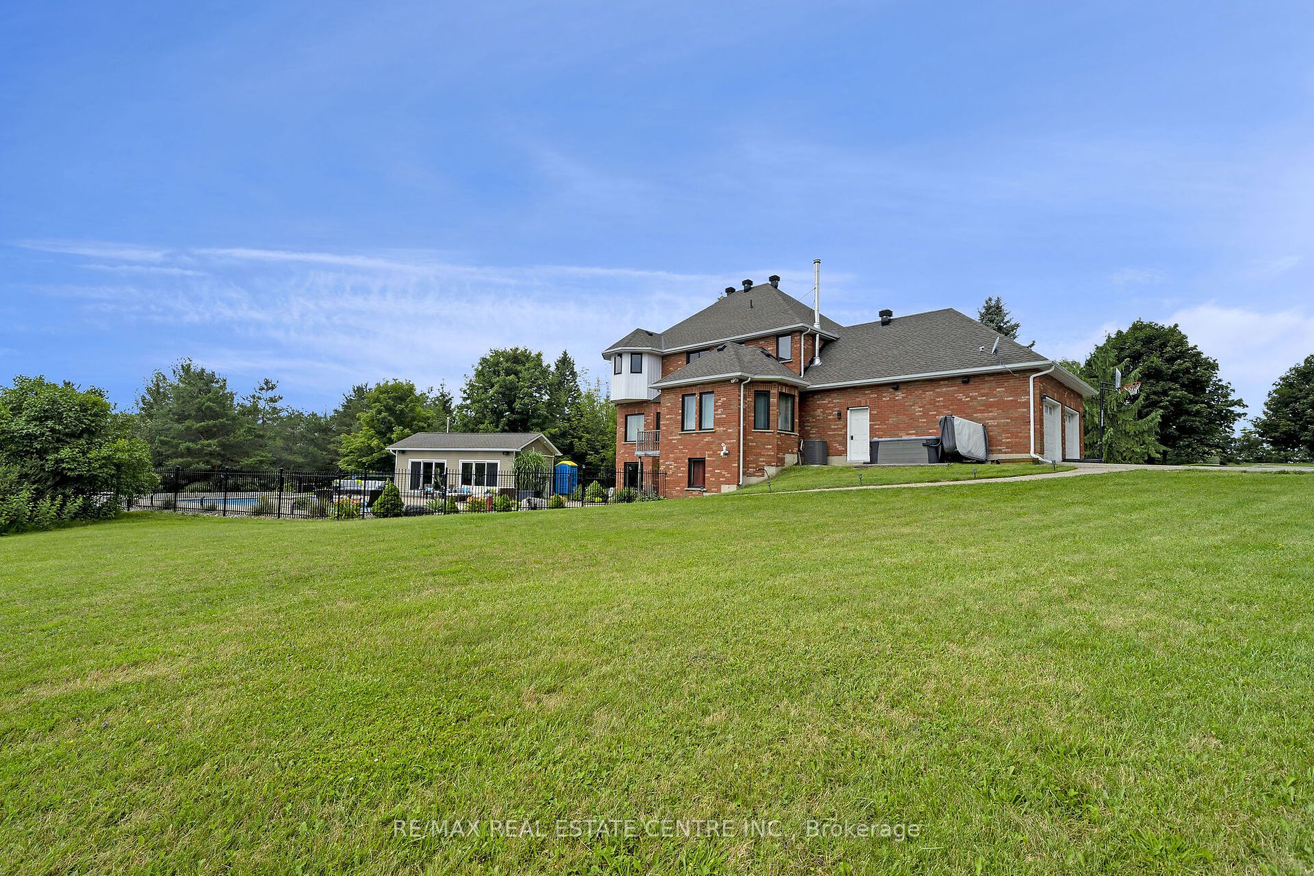 9343 Wellington 22 Road