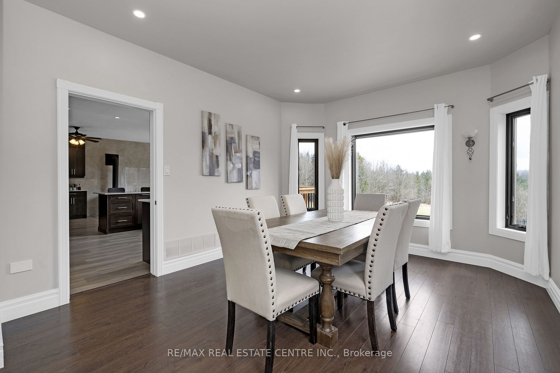 9343 Wellington 22 Road