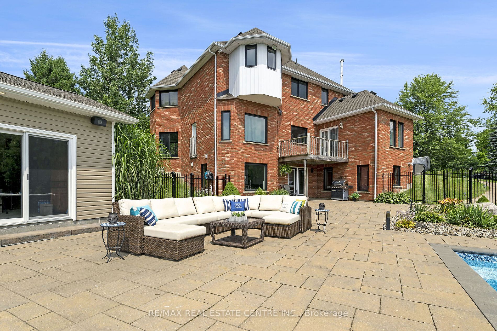 9343 Wellington 22 Road