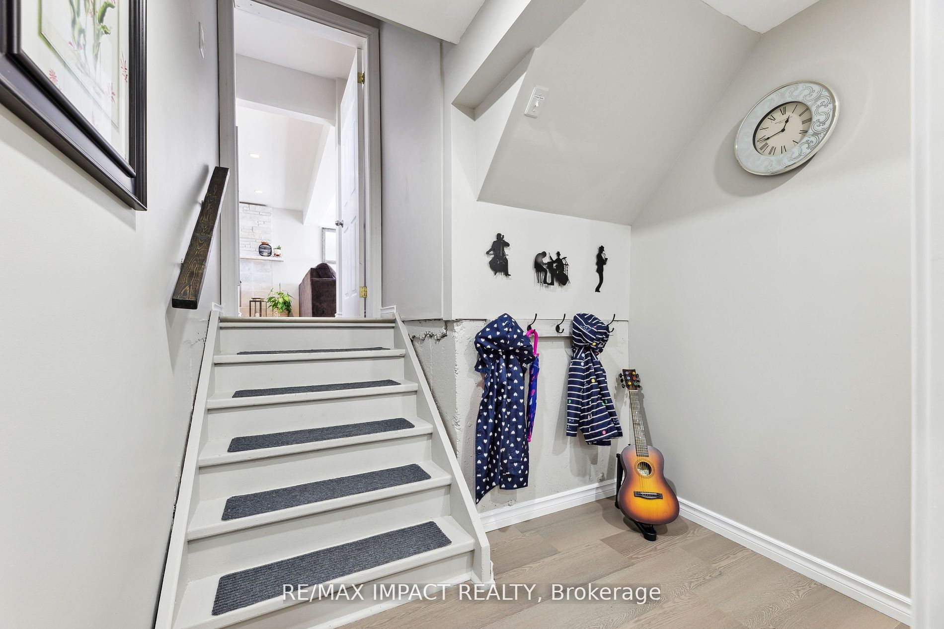 5 Woodfield Street