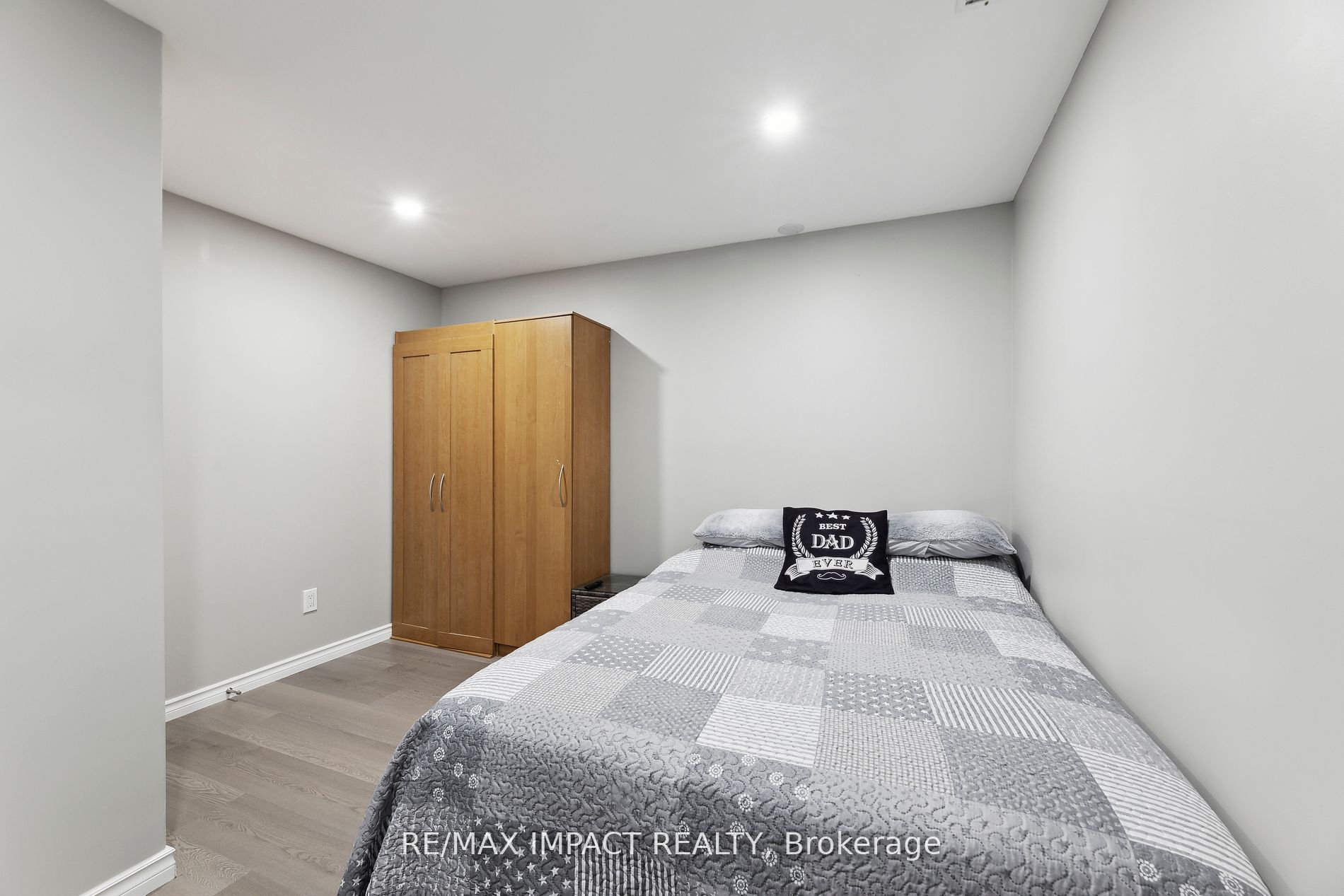5 Woodfield Street